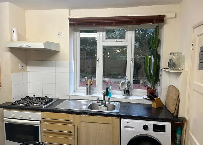 Spacious Bright Double Room